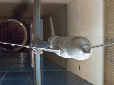 Ученые ЦАГИ разработали новые способы борьбы с тряской самолета