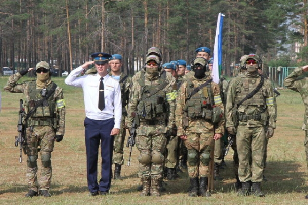 День ВДВ в 11-й отдельной гвардейской десантно-штурмовой бригаде в Улан-Удэ