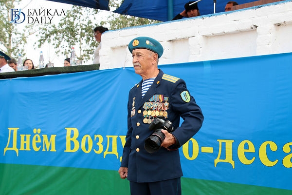 День ВДВ в 11-й отдельной гвардейской десантно-штурмовой бригаде в Улан-Удэ